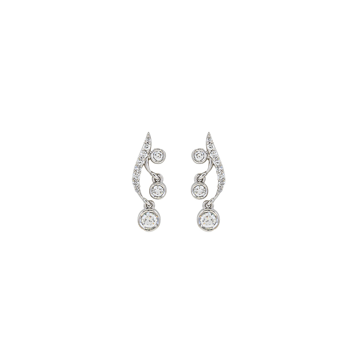 Diamond Earrings. Earring for Gift. Stud Earring. Anatol. Gift. Everyday earring. Easy to wear earring. Sparkly earring. Anatol Jewelry. Fine Jewelry. Golden Hall. Kifissia. Χρυσό σκουλαρίκι. Σκουλαρίκι καρφωτό. Σκουλαρίκι με διαμάντια. Χρυσά κοσμήματα. Κοσμήματα Κηφισιά. Σκουλαρίκι με μπριγιάν.