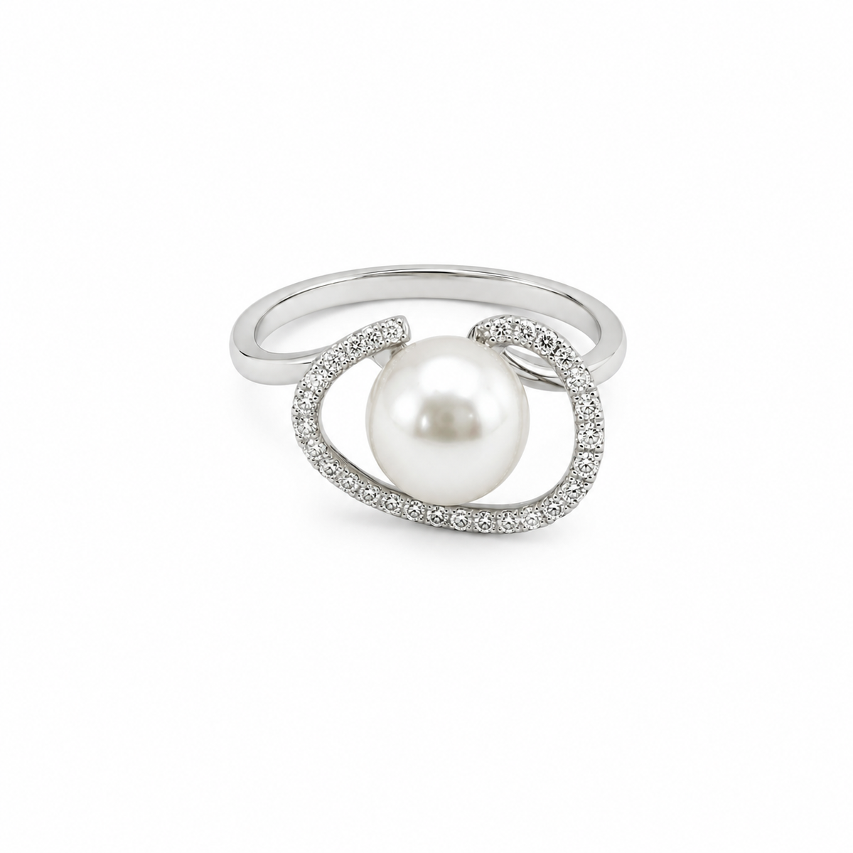 Pearl in Wave Ring