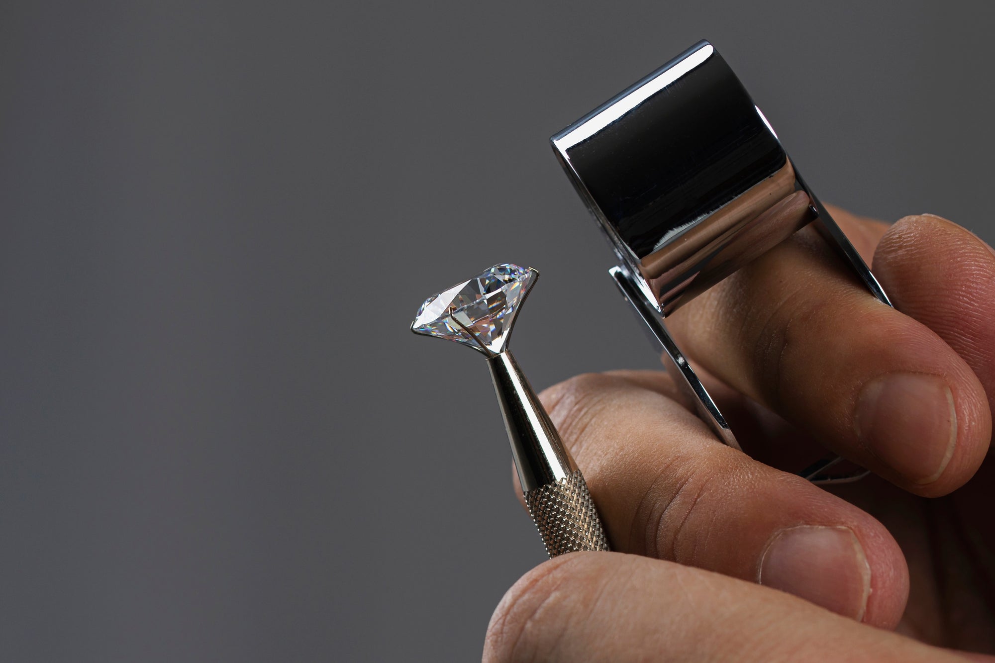 Diamond Clarity. Diamond Clarity Characteristics. Inclusions. Blemishes. Loupe 10X. Diamond Grade. 