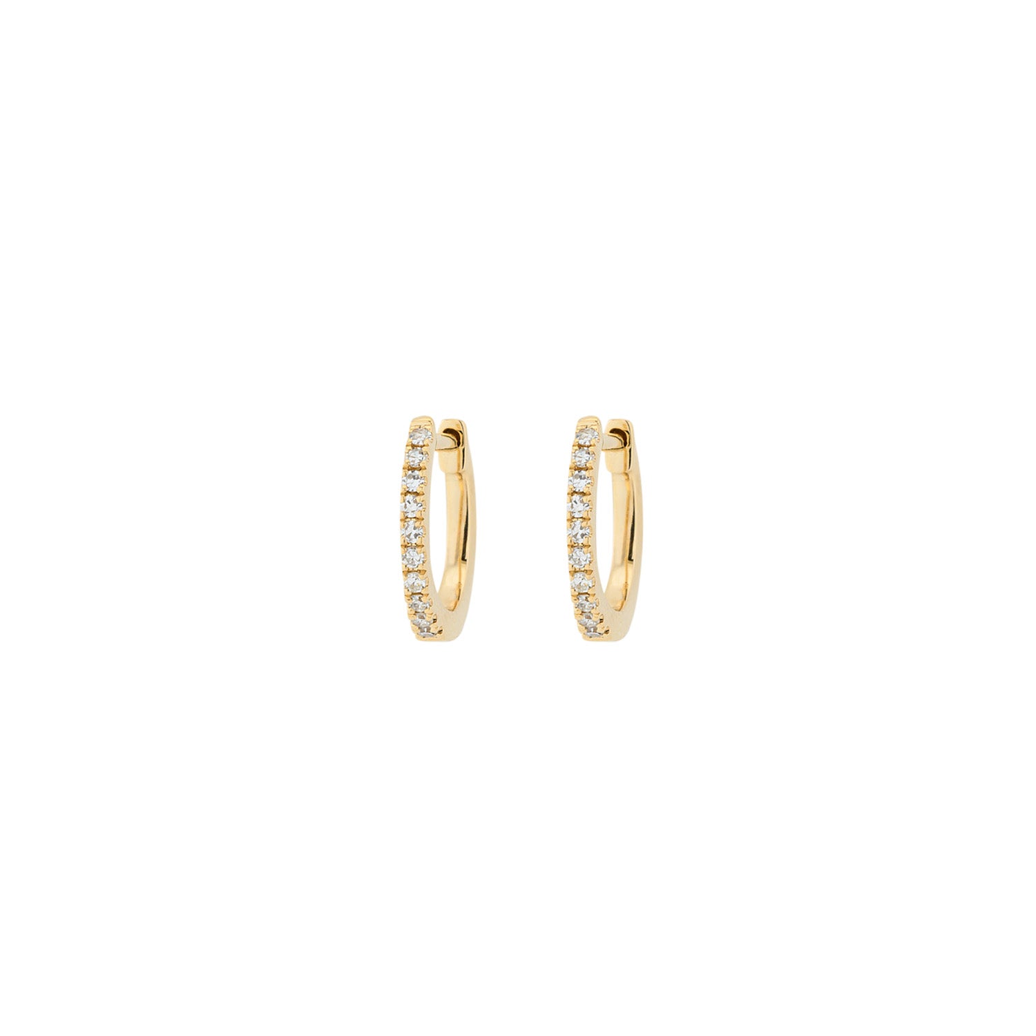 Diamond Hoop earrings. Hoop earrings. Gold hoop earrings. Gold and Diamond hoop earrings. Easy to wear hoops. Diamond hoops. Diamond earrings for gift. Χρυσοί κρίκοι. Διαμαντένιοι κρίκοι. Κρίκος με διαμάντια. Σκουλαρίκια κρίκοι. Σκουλαρίκι για δώρο. Fine jewelry. Anatol. Kifissia. Golden Hall. Athens.