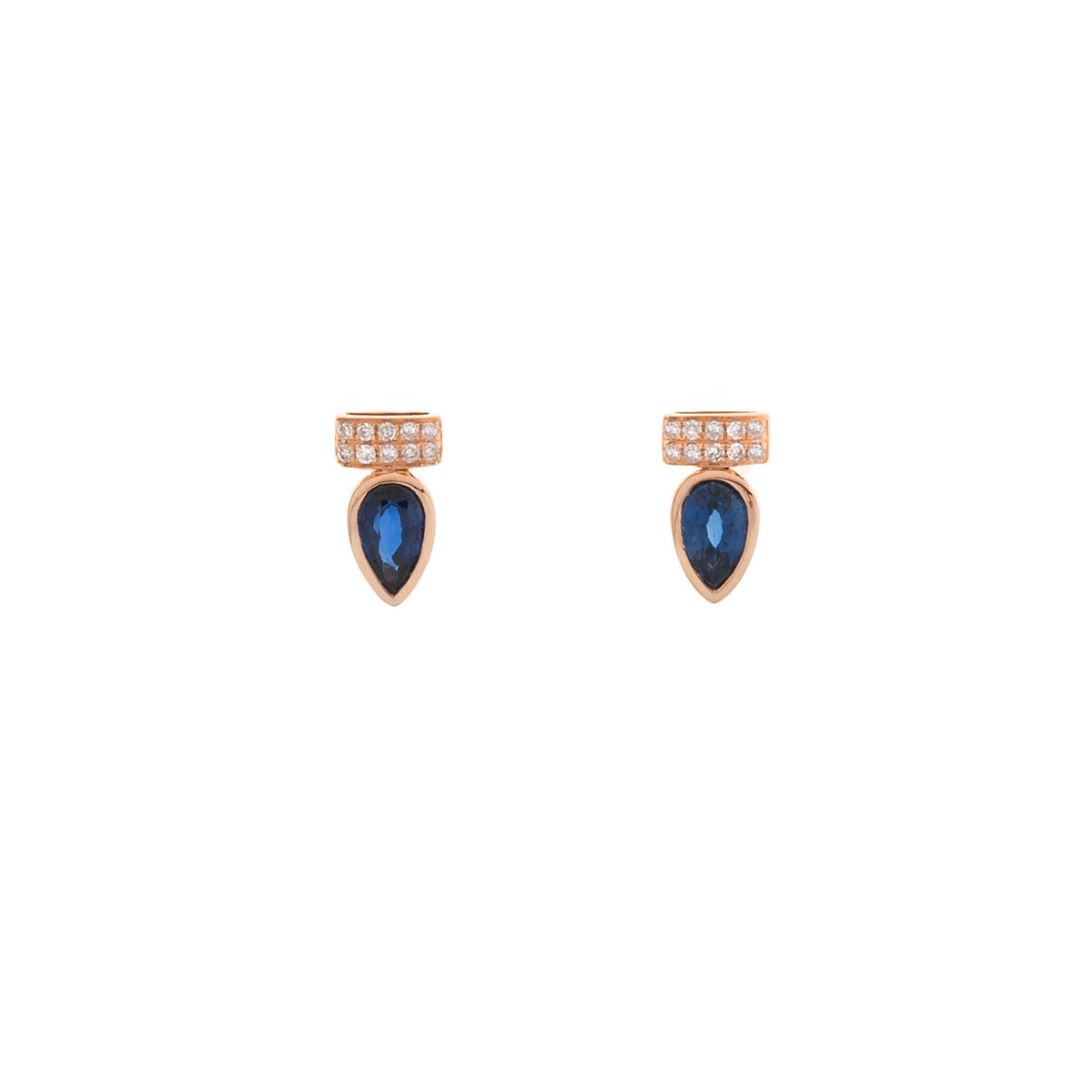 Sapphire Earring. Earrings. 18K gold earring. White Gold, yellow gold, rose gold. Perfect Gift. Earring gift. Fine jewelry. Anatol. Kifissia. Golden Hall. Σκουλαρίκι χρυσό. Σκουλαρίκι  με ζαφείρια. Σκουλαρίκι τρυπητό. Σκουλαρίκι με ζαφείρι. Σκουλαρίκι με διαμάντια. Athens. Κηφισιά. Σκουλαρίκι με μπριγιάν. 
