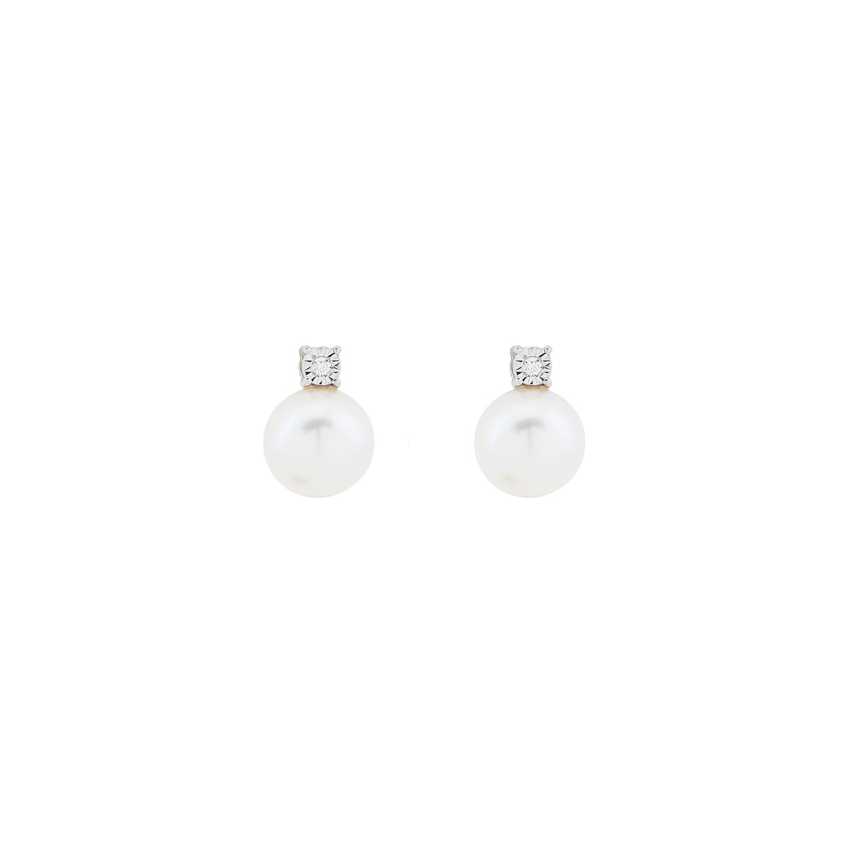 Diamond Top Pearl Earring
