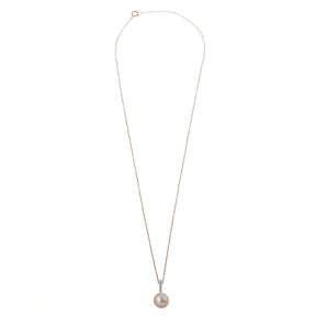 Pearl Necklace. Fresh water pearl. Sea pearl. Diamond and pearl necklace. Diamond Necklace. Chain necklace. Classic Necklace. Pearl Gift. Fine jewelry. Anatol jewelry. Χρυσά κοσμήματα. Κοσμήματα Κηφισιά. Κολιέ με μαργαριτάρι. Κολιέ με πέρλα. Κολιέ με μπριγιάν και μαργαριτάρι. Κολιέ με διαμάντι και πέρλα.